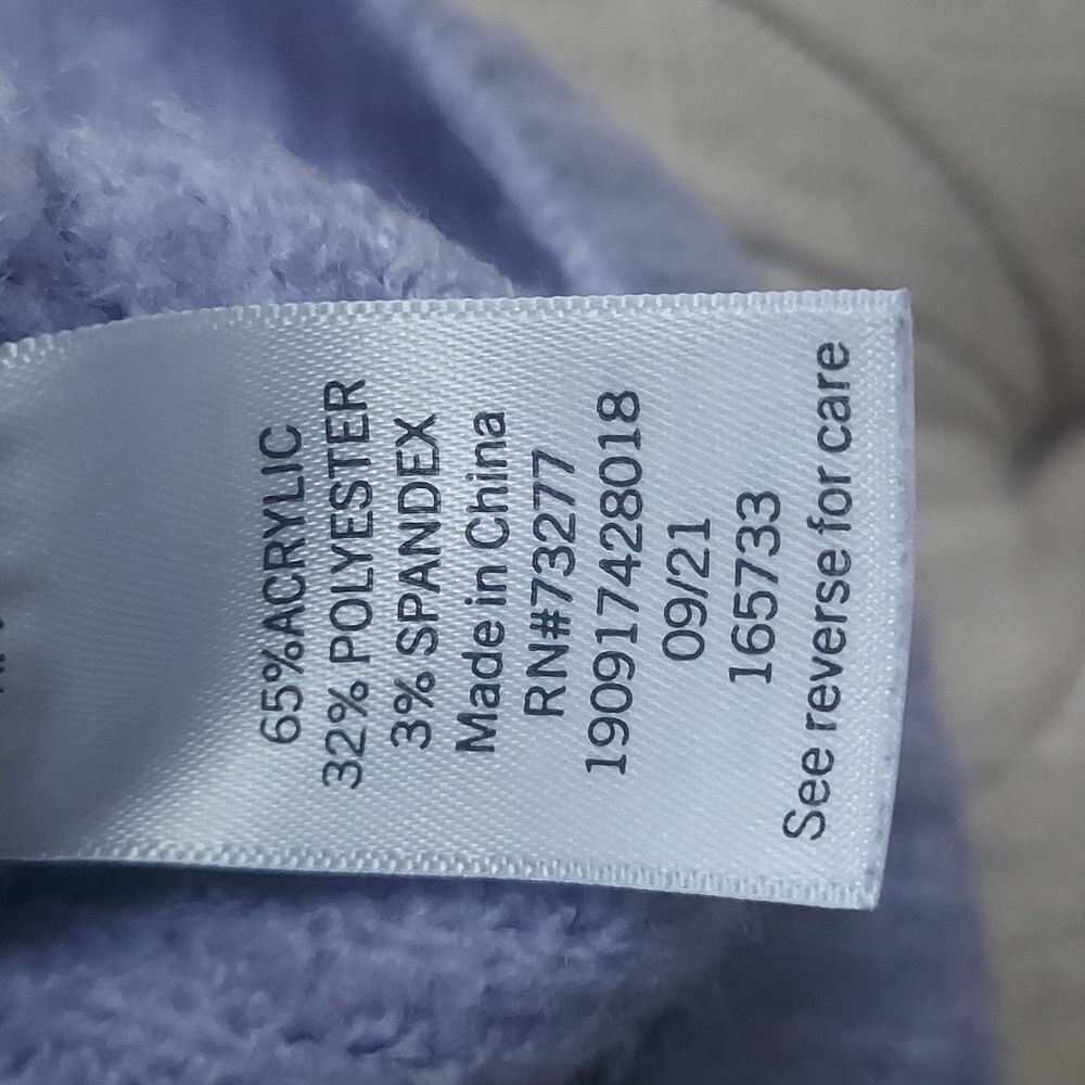 Sweater - Picture 4 of 4